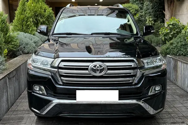 تویوتا، لندکروز چهار در