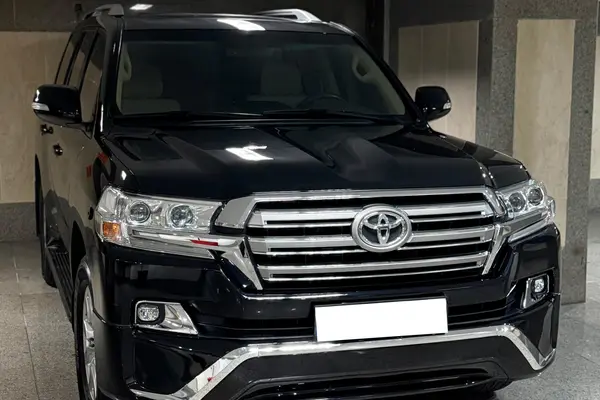 تویوتا، لندکروز چهار در