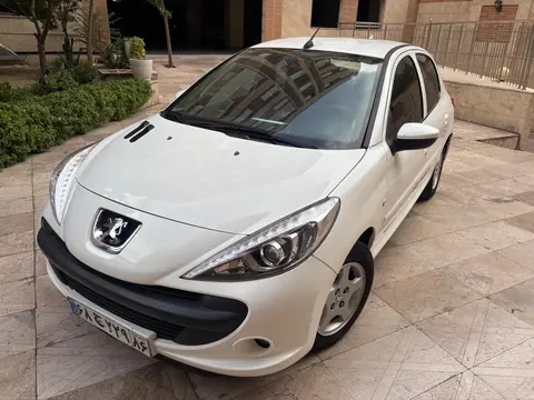 پژو، 207
