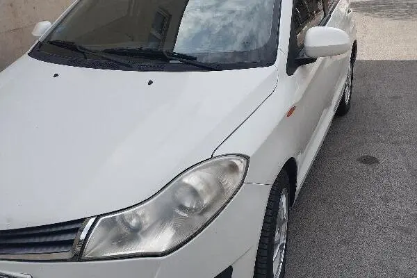 ام وی ام  315هاچ بک