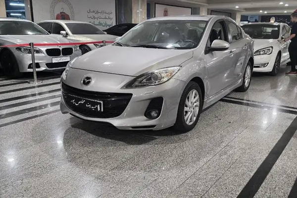مزدا  3 نیو صندوق دار