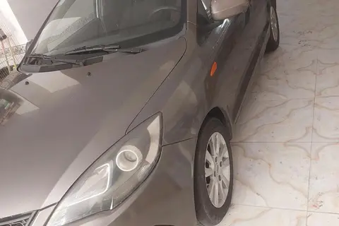 ام وی ام، 315هاچ بک