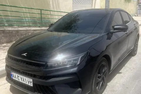 کی ام سی، J7