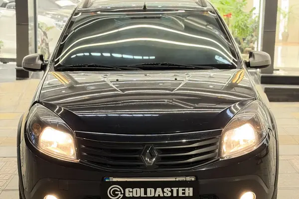 رنو، ساندرو