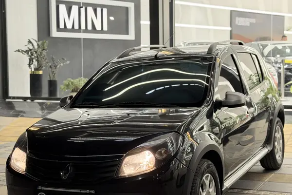 رنو، ساندرو