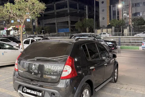 رنو، ساندرو