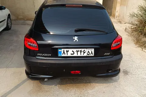 پژو، 206