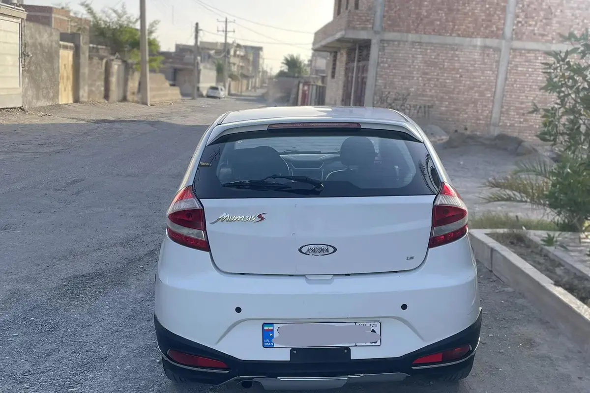 ام وی ام  315هاچ بک