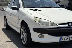 پژو، 206