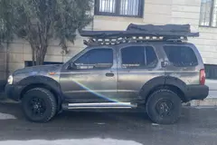 نیسان، رونیز