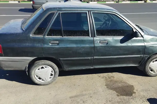 پراید، صندوق دار