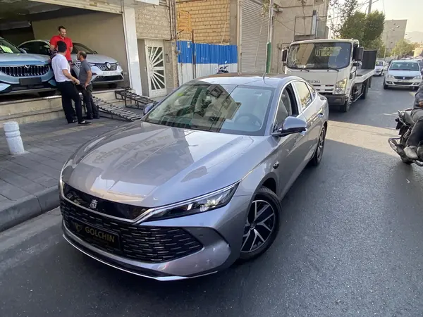 بی وای دی، چین L