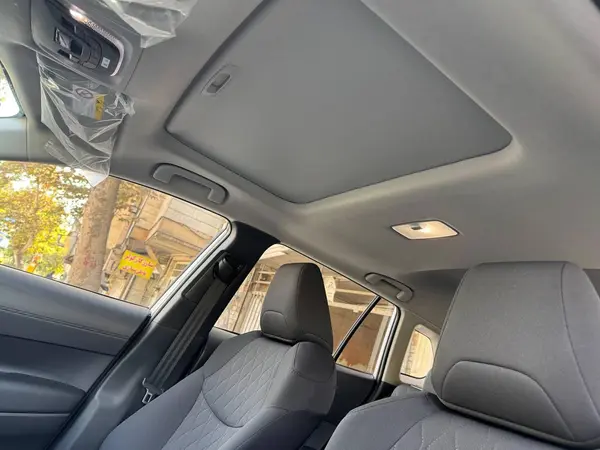 تویوتا، کرولا کراس هیبرید