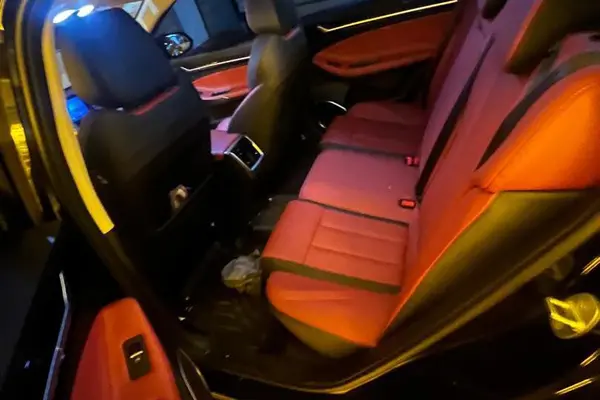 فونیکس، آریزو 6 جی تی (Z6 GT)