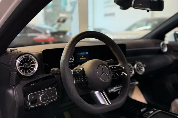 بنز، کلاس A سدان