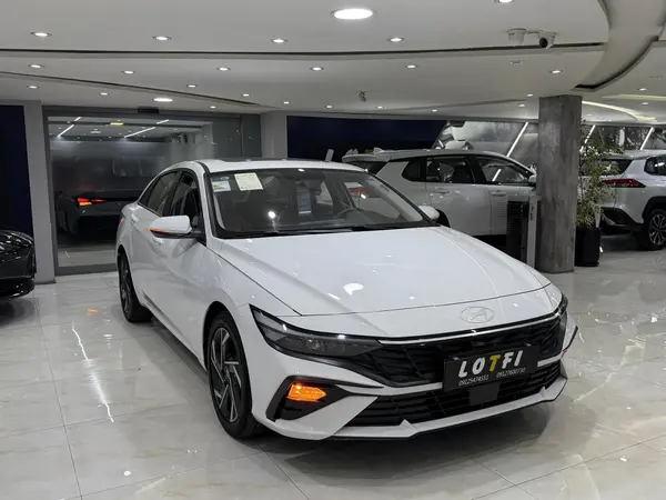 هیوندای، النترا