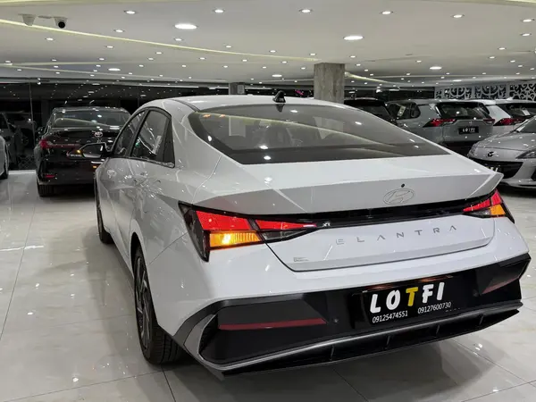 هیوندای، النترا