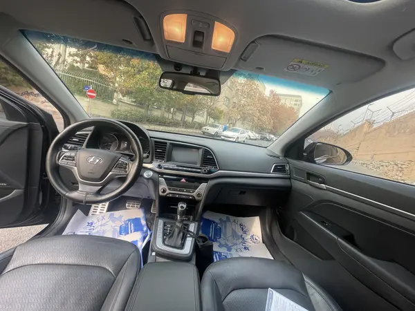 هیوندای، النترا