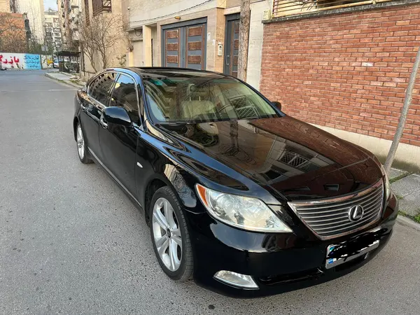 لکسوس  LS