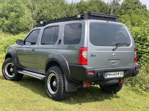 نیسان، رونیز