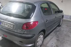 پژو، 206