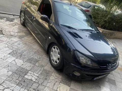 پژو، 206