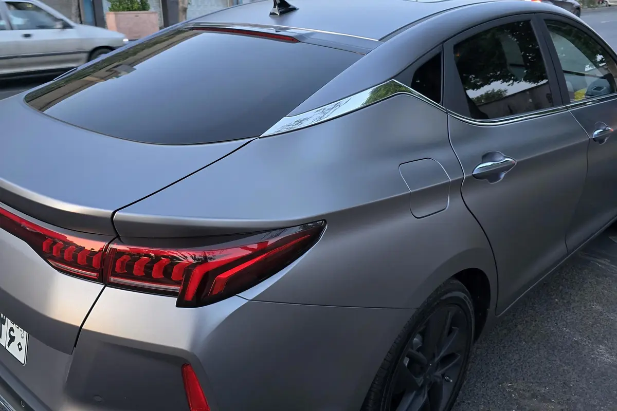 کی ام سی،  J7