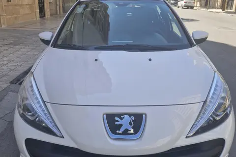 پژو، 207