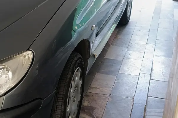 پژو  206