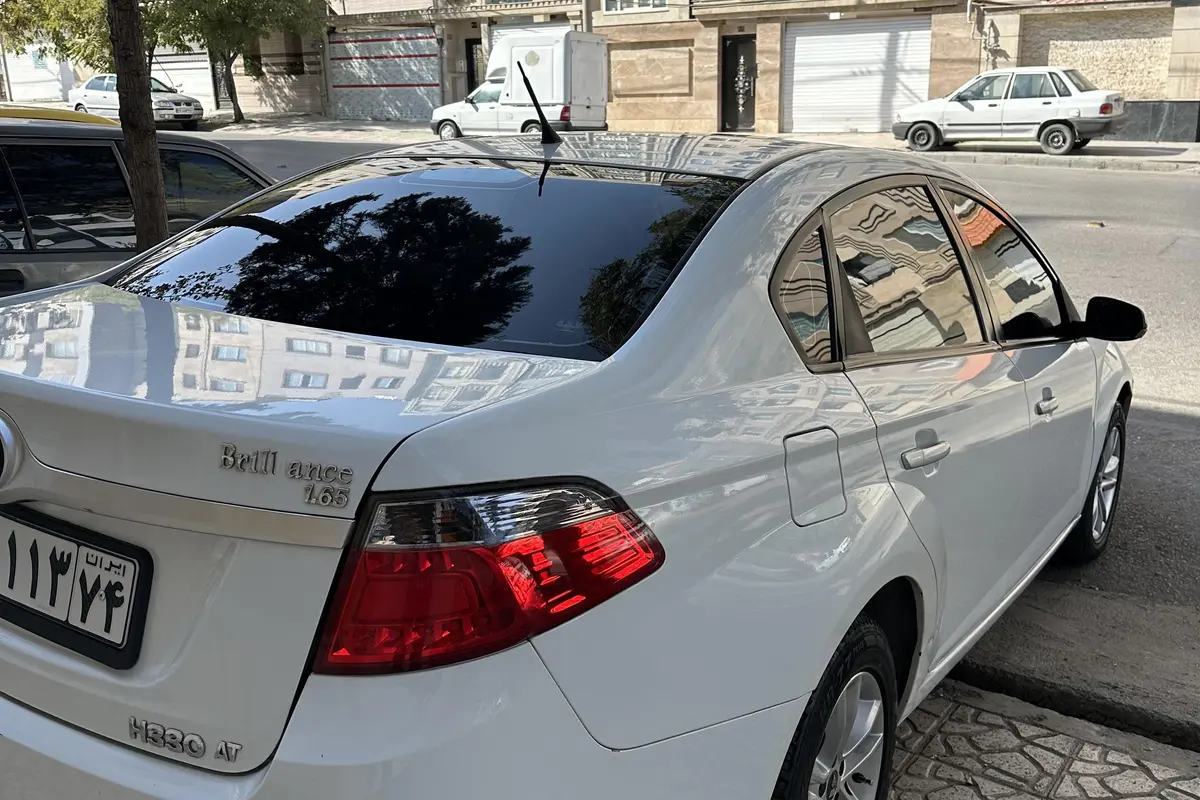 برلیانس،  H330
