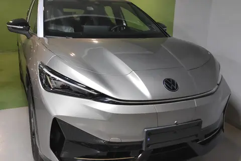 فولکس، آی دی یونیکس