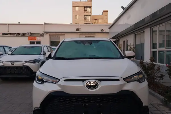 تویوتا، فرانت لندر هیبرید