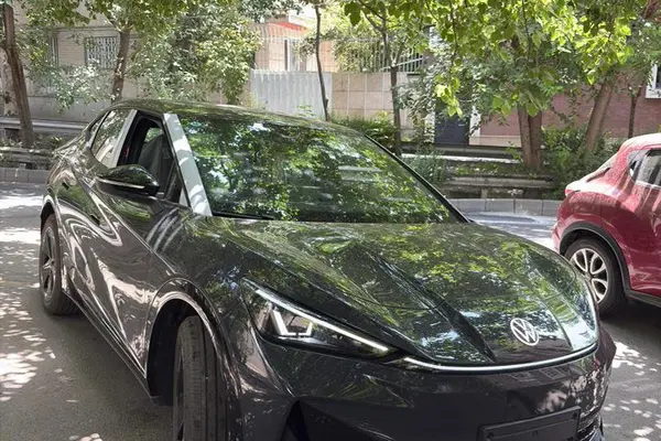 فولکس، آی دی یونیکس