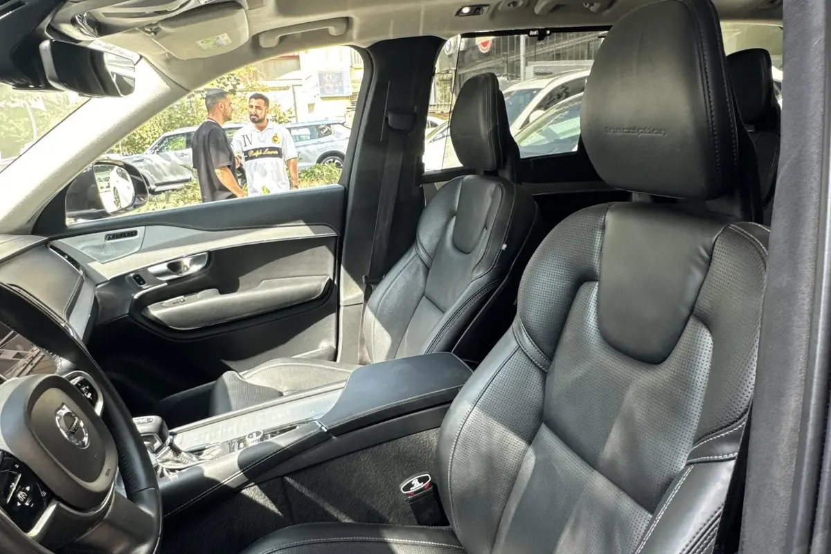 ولوو،  XC90