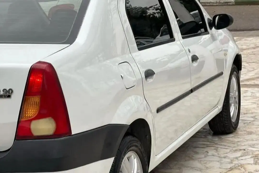 رنو،  تندر 90