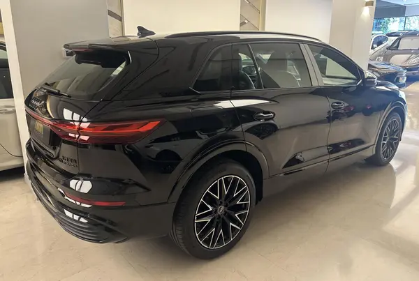 آئودی، Q5 e-tron