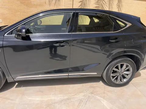 لکسوس، NX