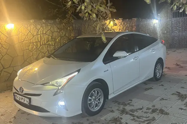 تویوتا، پریوس