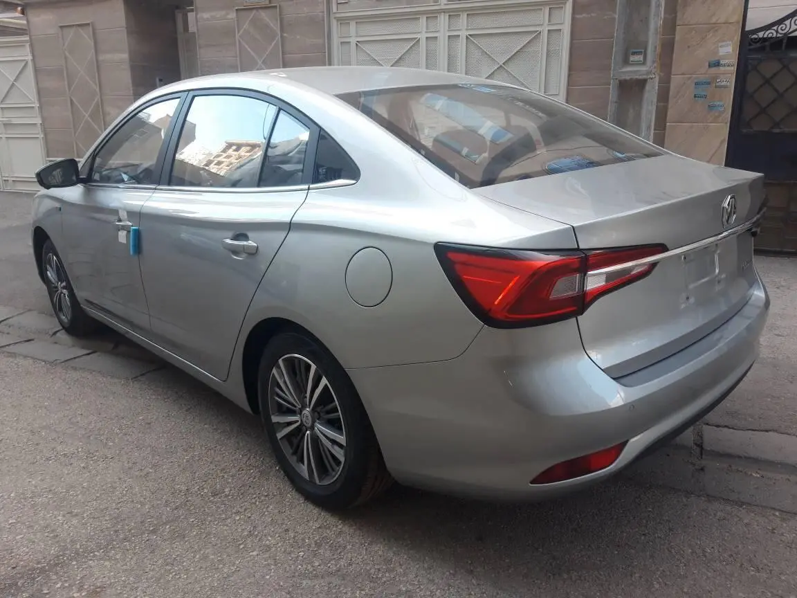 ام جی،  5