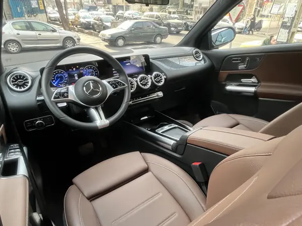 بنز، کلاس EQA