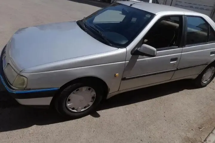 پژو،  405