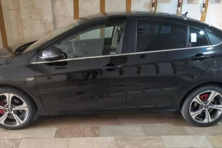 ام وی ام  آریزو 5ev