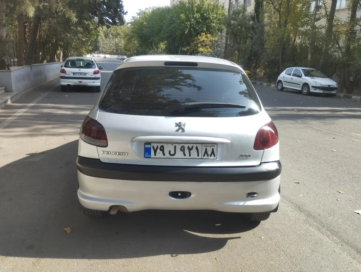 پژو،  206
