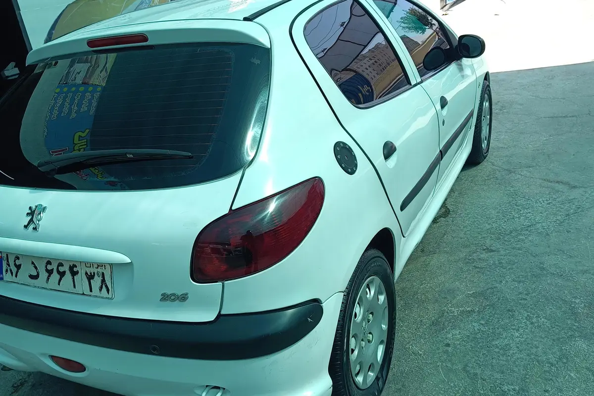 پژو،  206