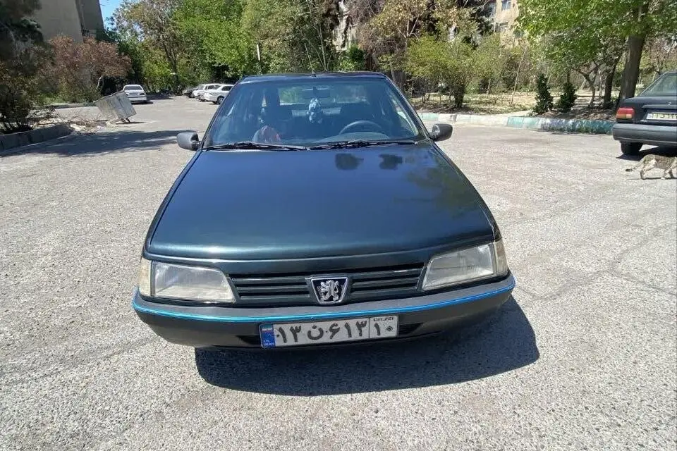 پژو،  405