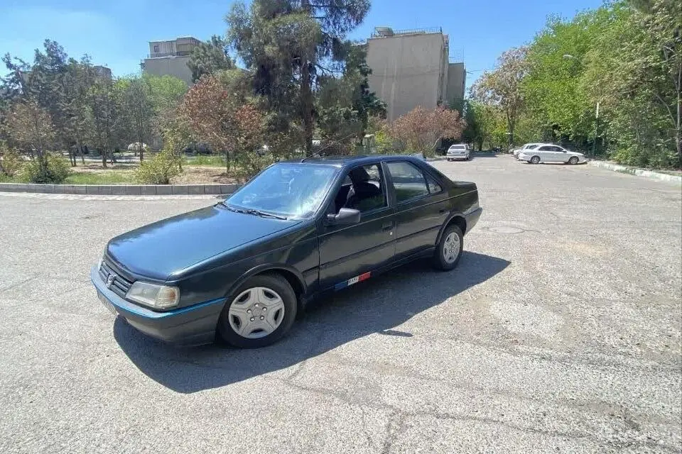 پژو،  405
