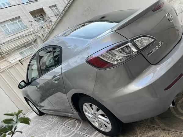 مزدا  3 نیو صندوق دار