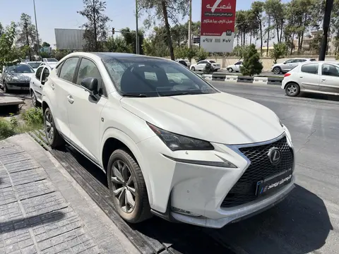 لکسوس، NX