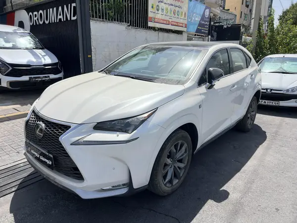 لکسوس  NX