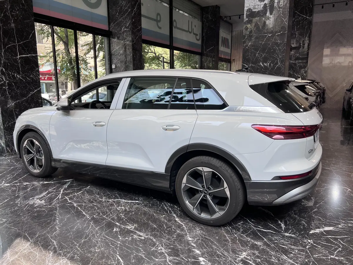 آئودی،  Q5 e-tron